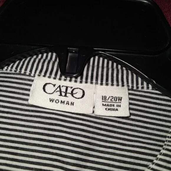 cato woman button up blouse 18/20W Black White Striped Rose Detail - Picture 3 of 7